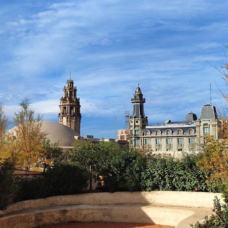 Hostal Porxos Garden Barcelona Luaran gambar