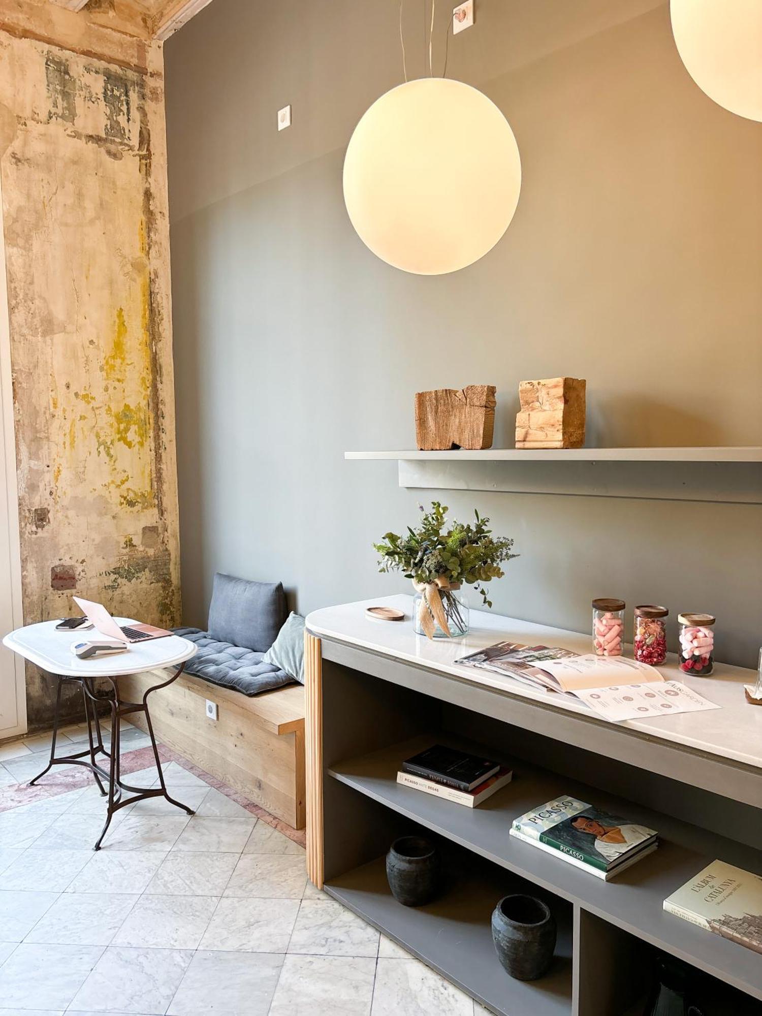 Hostal Porxos Garden Barcelona Luaran gambar
