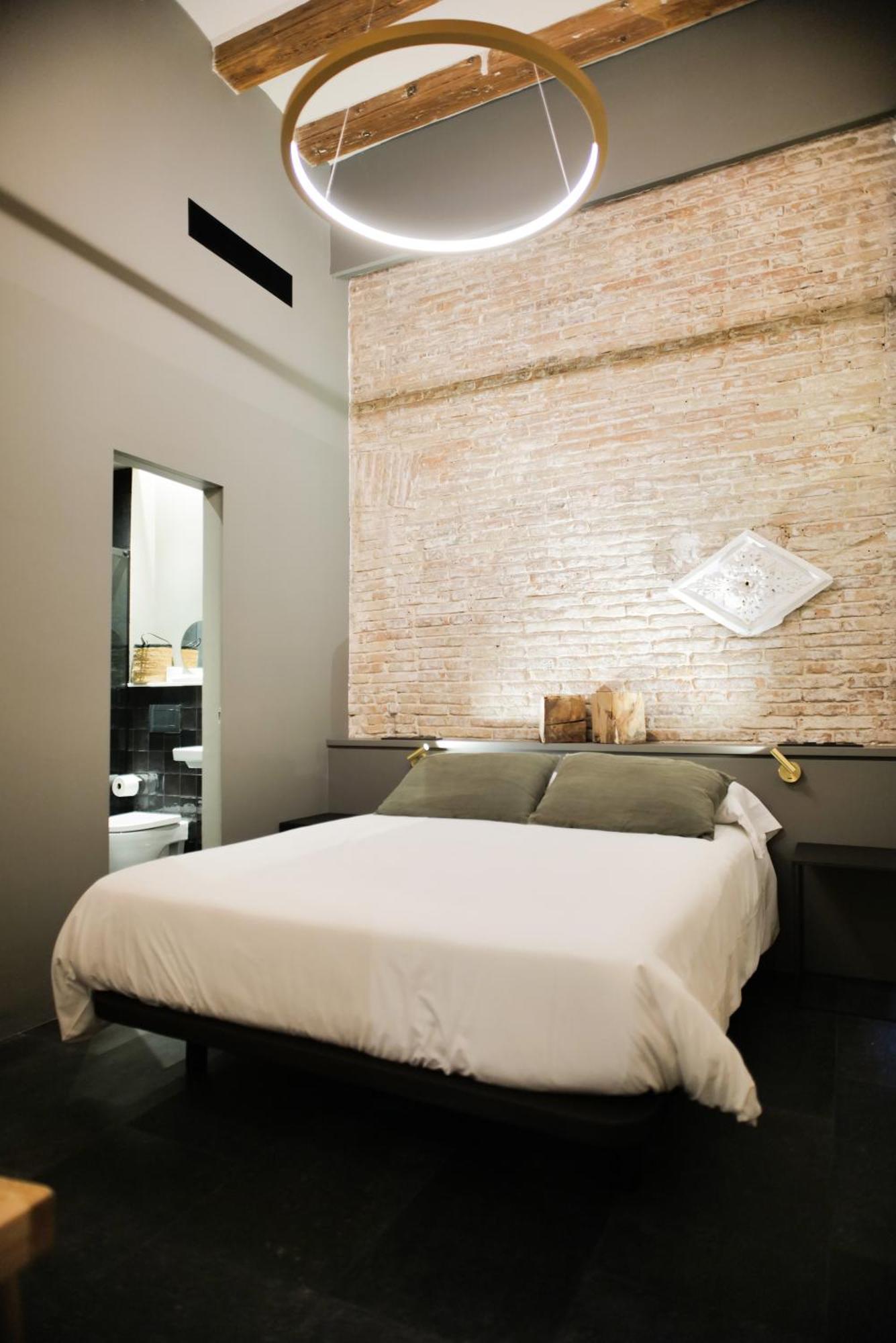 Hostal Porxos Garden Barcelona Luaran gambar