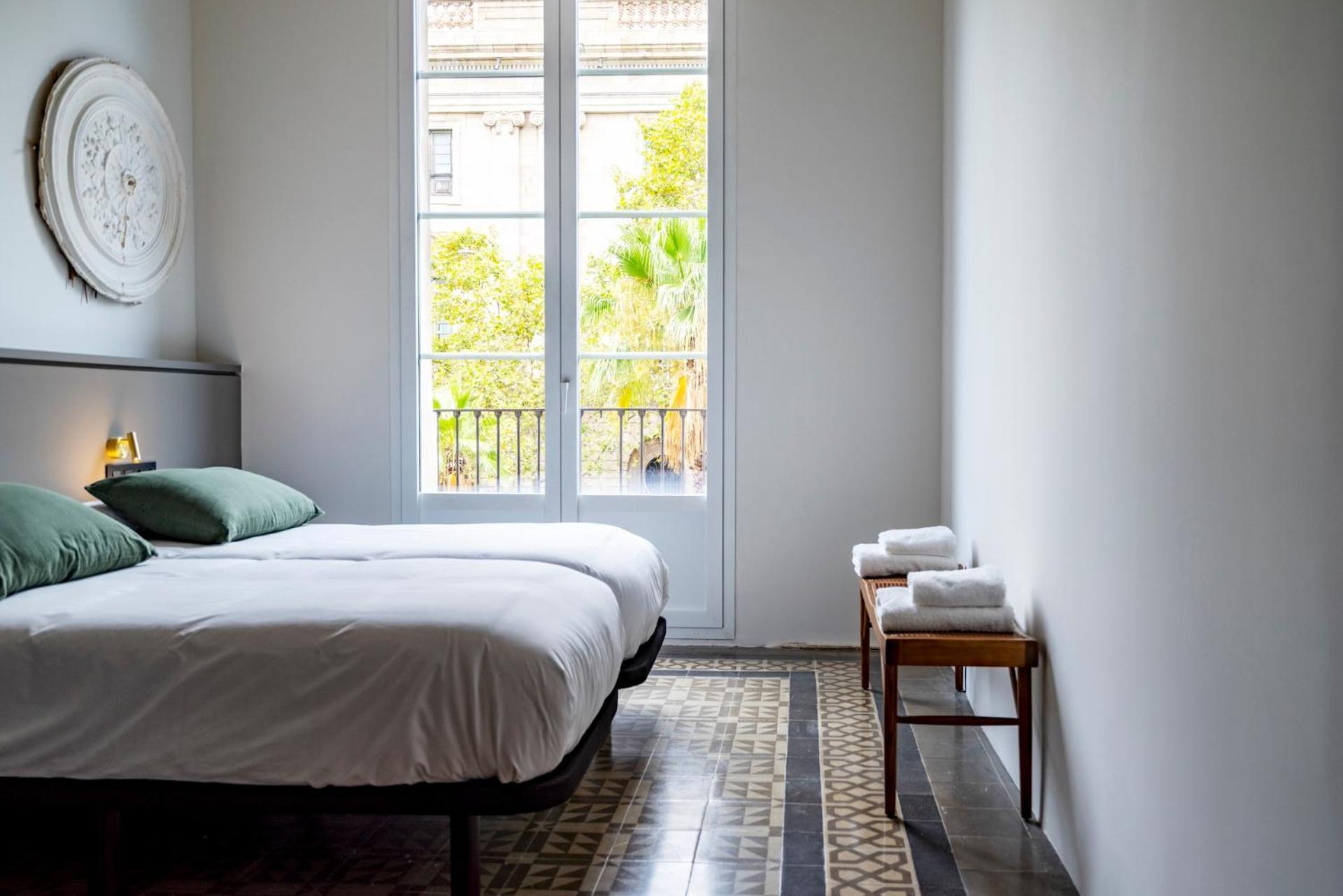 Hostal Porxos Garden Barcelona Luaran gambar