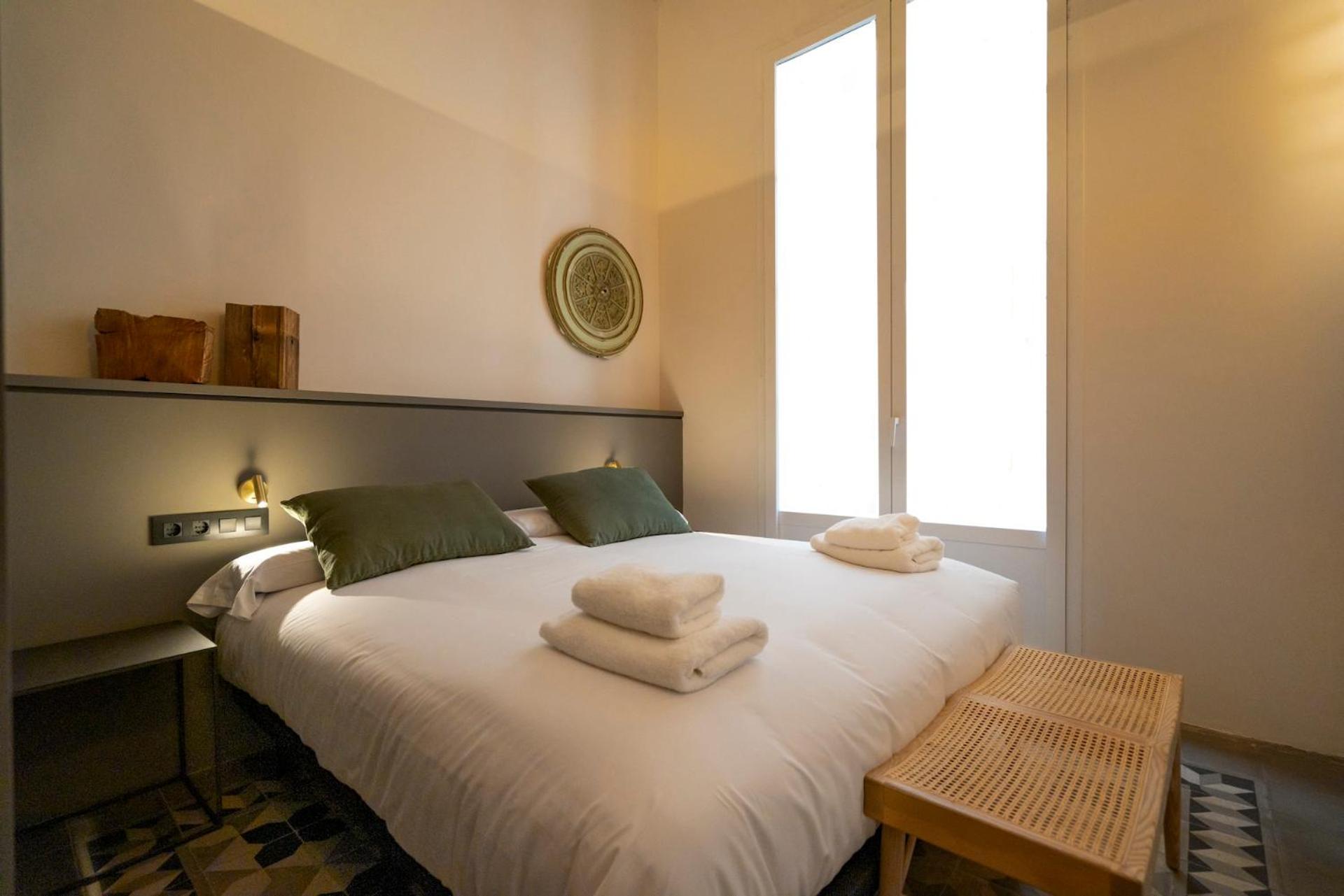 Hostal Porxos Garden Barcelona Luaran gambar