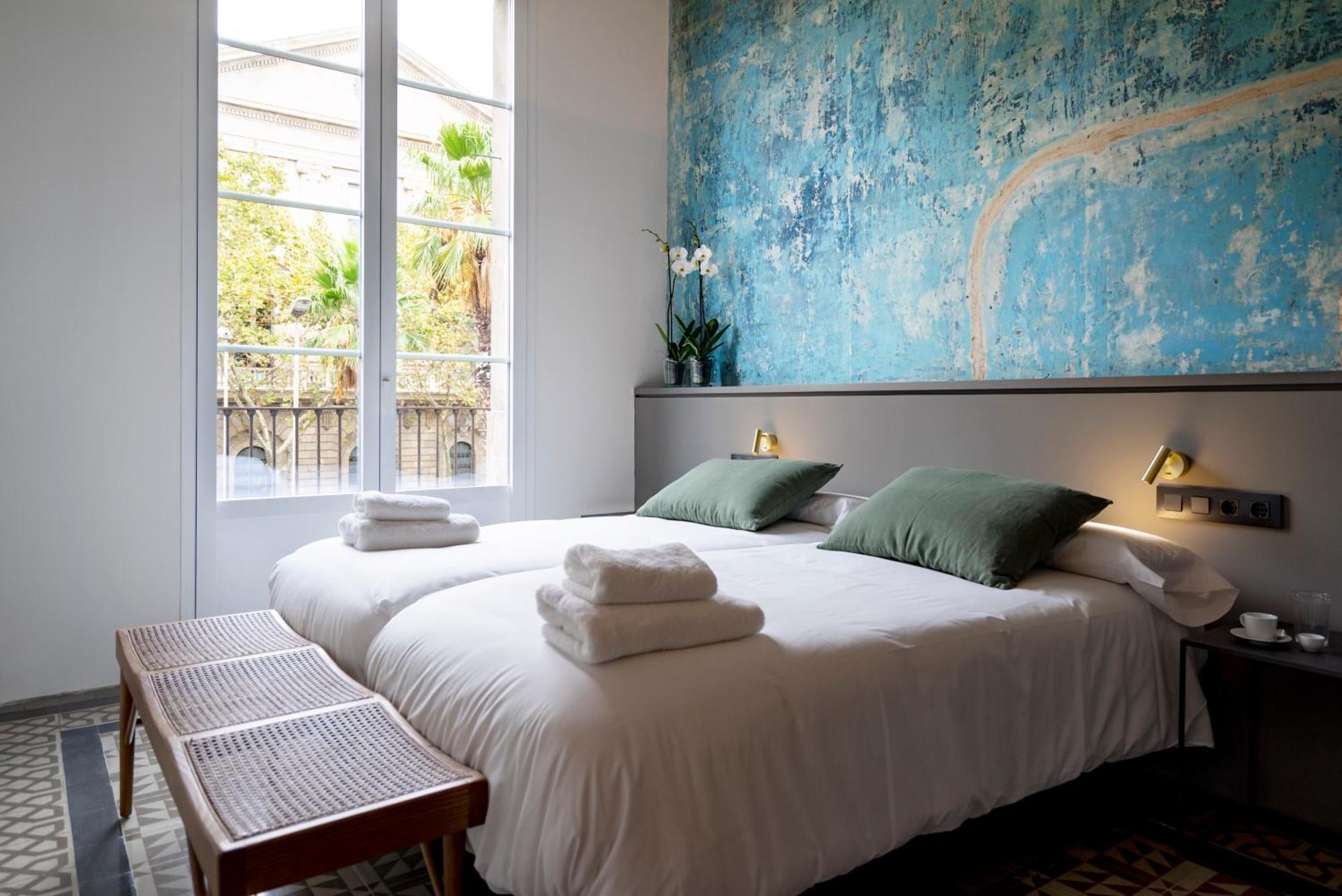 Hostal Porxos Garden Barcelona Luaran gambar