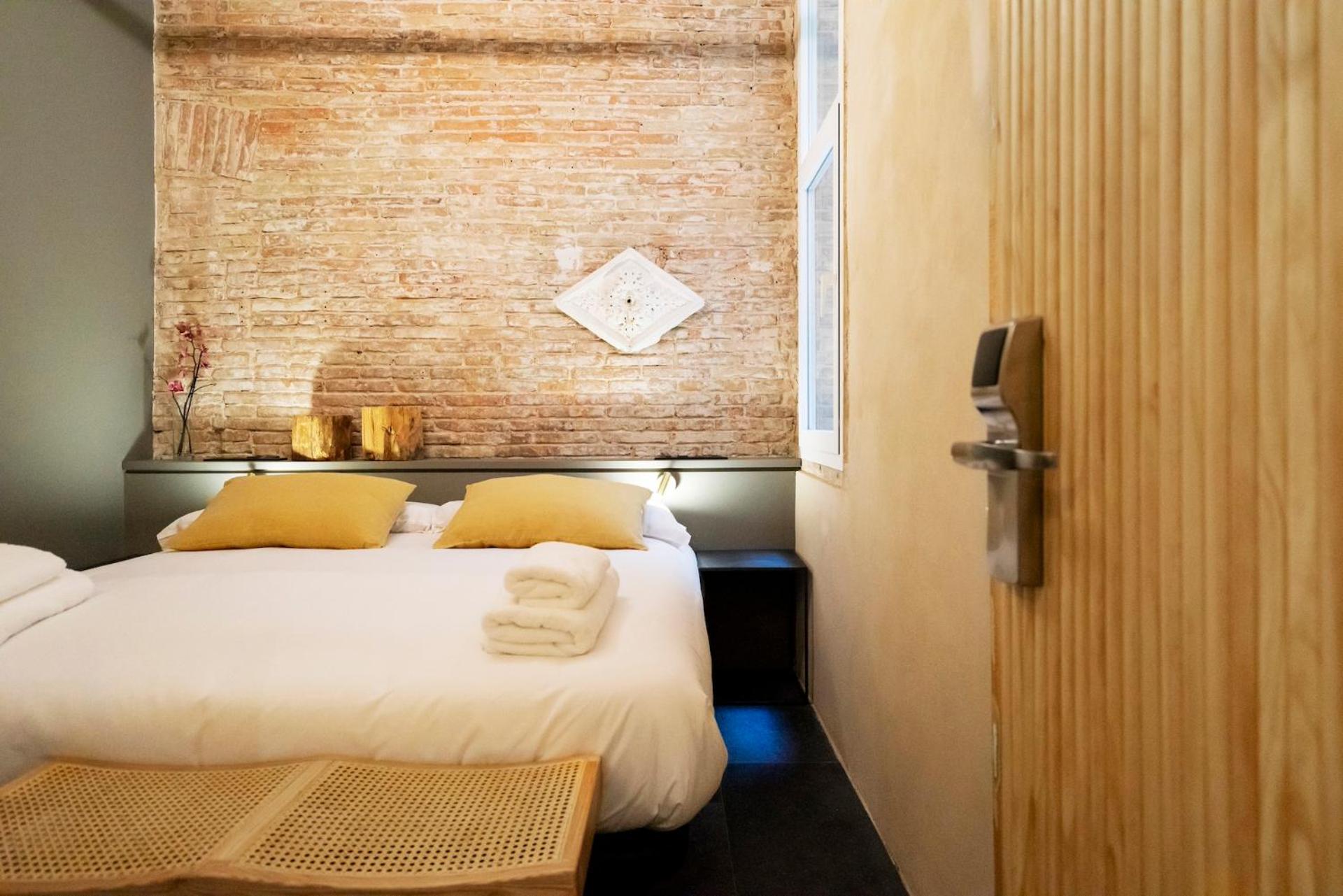 Hostal Porxos Garden Barcelona Luaran gambar